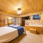 Nostalji Kalkan Bezirgan'da Havuzlu * Bezirgan