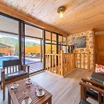 Willa Nostalji Kalkan Bezirgan'da Havuzlu *
