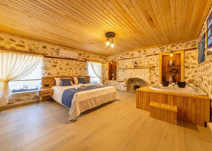 Nostalji Kalkan Bezirgan'da Havuzlu Villa Bezirgan
